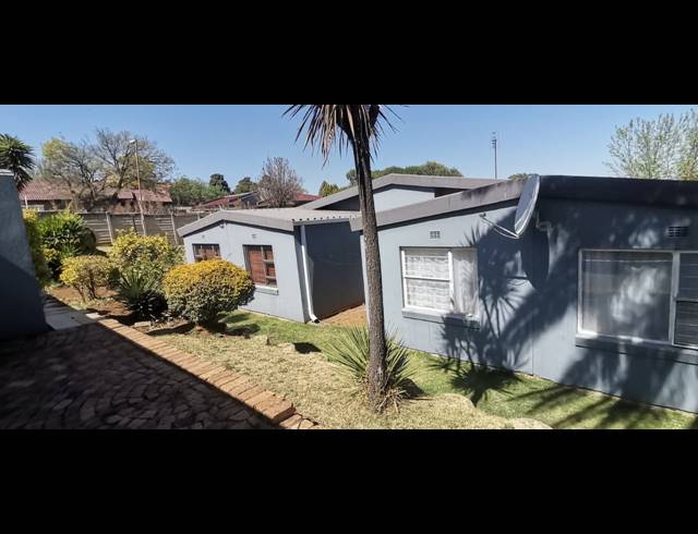2 BEDROOM TOWNHOUSE FOR SALE IN NATURENA